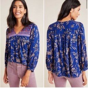 ❤️ Anthropologie Indigo Floral Embroidered Peasant Top